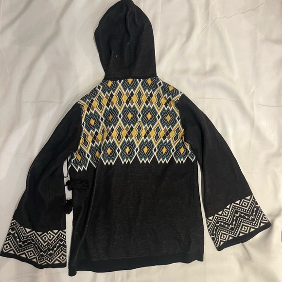 FIGUE- Sweatshirt, charcoal- multi color. Extremely soft - Picture 2 of 3